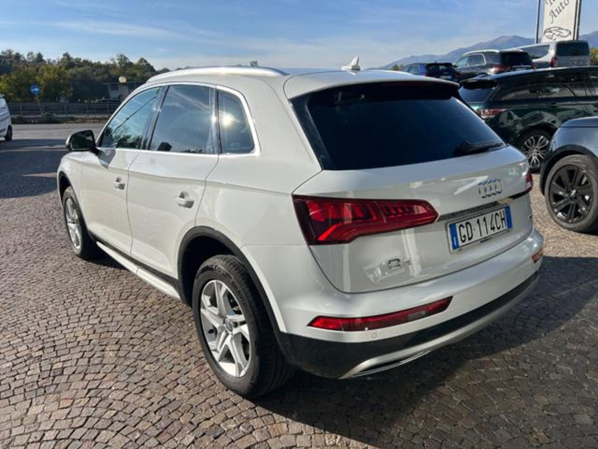 Audi Q5 2.0 TDI 190 CV quattro S tronic Business Sport (4)