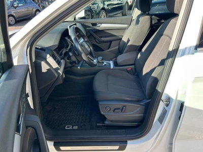 Audi Q5 2.0 TDI 190 CV quattro S tronic Business Sport (8)