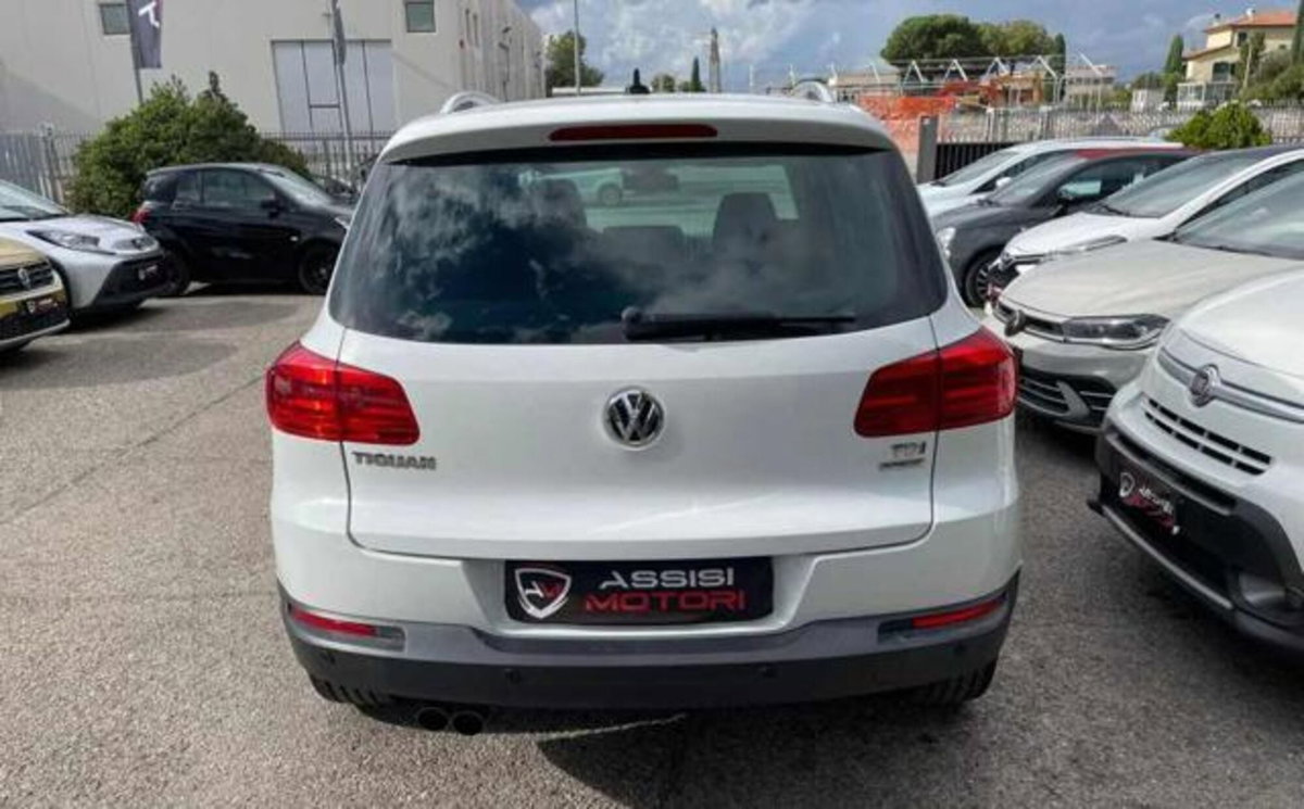 Volkswagen Tiguan 2.0 TDI 110 CV Sport & Style BlueMotion Tech. (5)