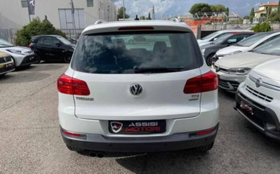 Volkswagen Tiguan 2.0 TDI 110 CV Sport & Style BlueMotion Tech. (5)