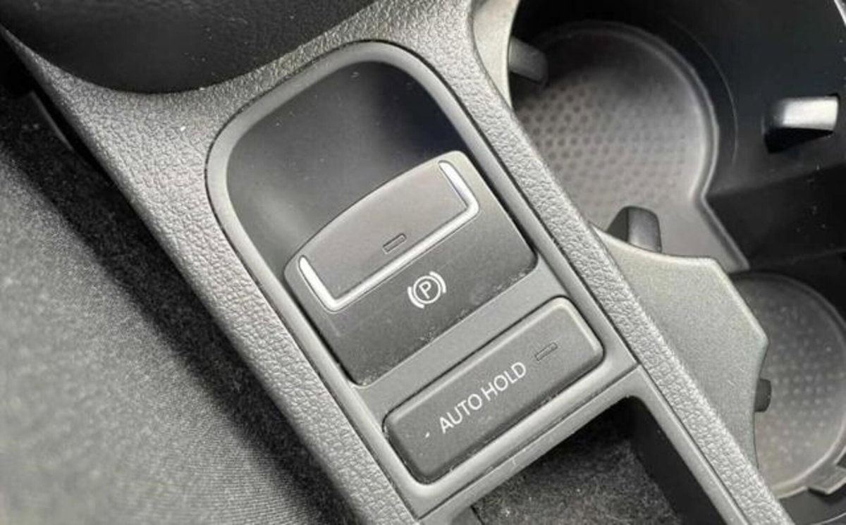 Volkswagen Tiguan 2.0 TDI 110 CV Sport & Style BlueMotion Tech. (8)