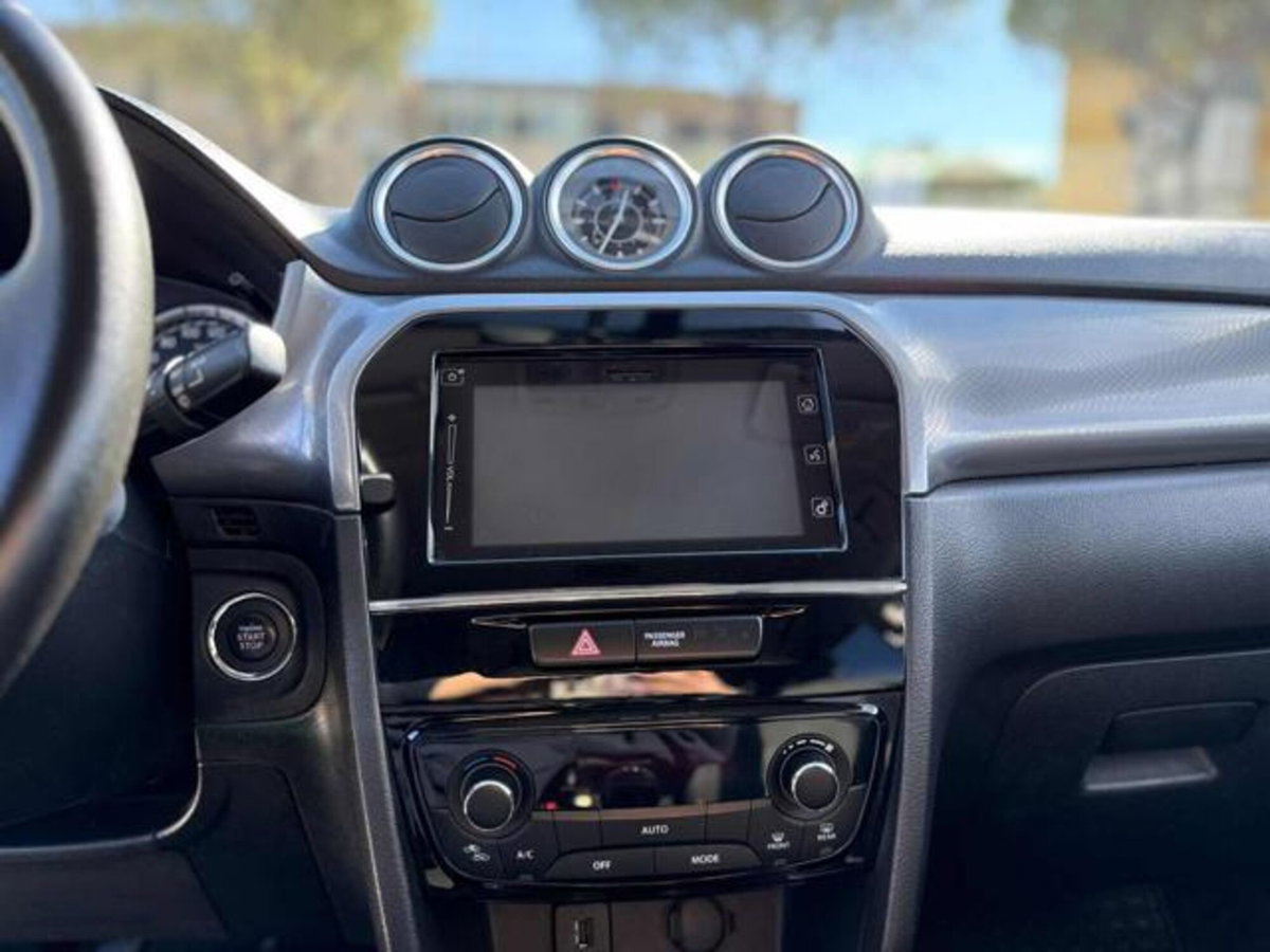 Suzuki Vitara 1.6 DDiS 4WD AllGrip V-Top (10)