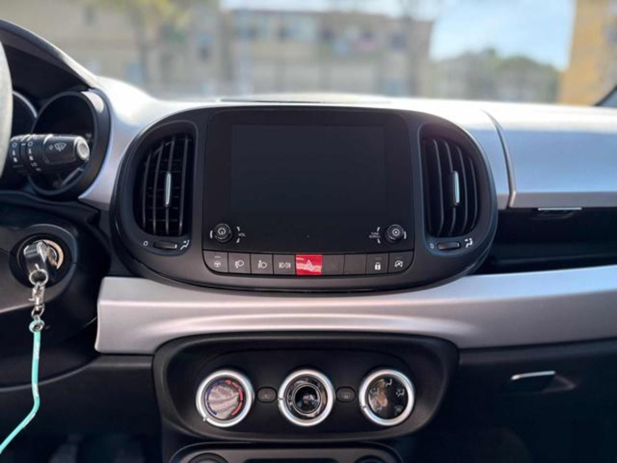Fiat 500L 1.4 95 CV Mirror City Cross (12)