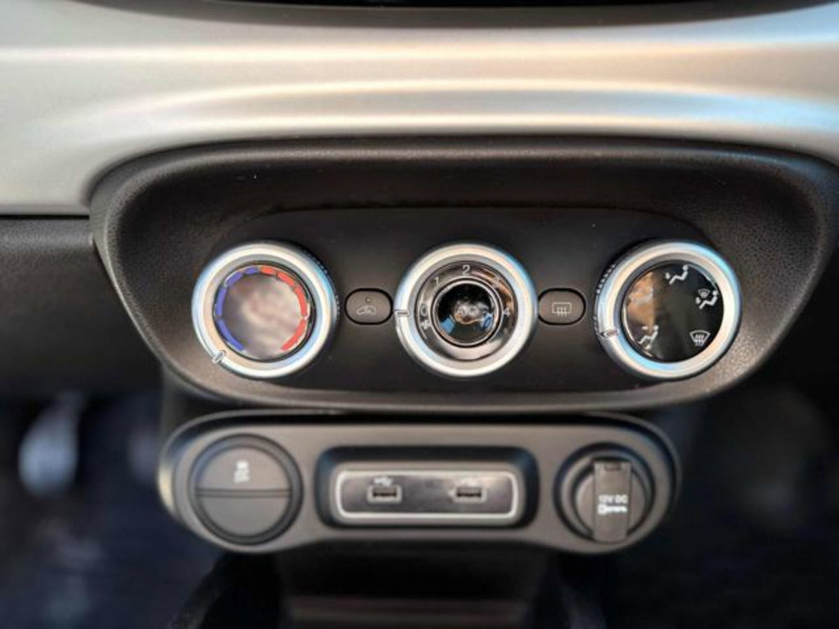 Fiat 500L 1.4 95 CV Mirror City Cross (13)