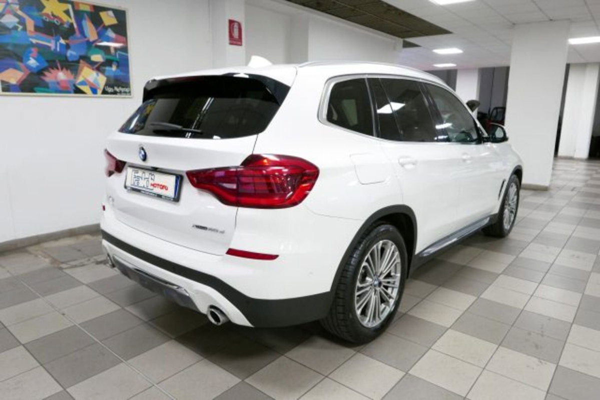 BMW X3 xDrive20d Luxury (4)