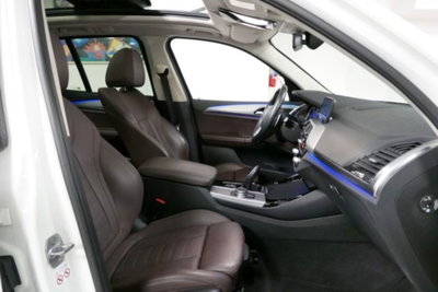 BMW X3 xDrive20d Luxury (8)
