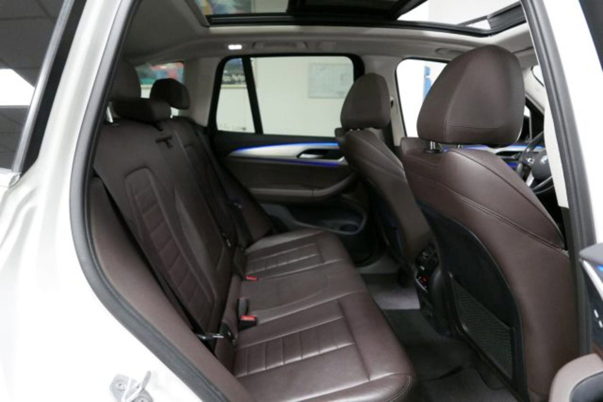 BMW X3 xDrive20d Luxury (9)