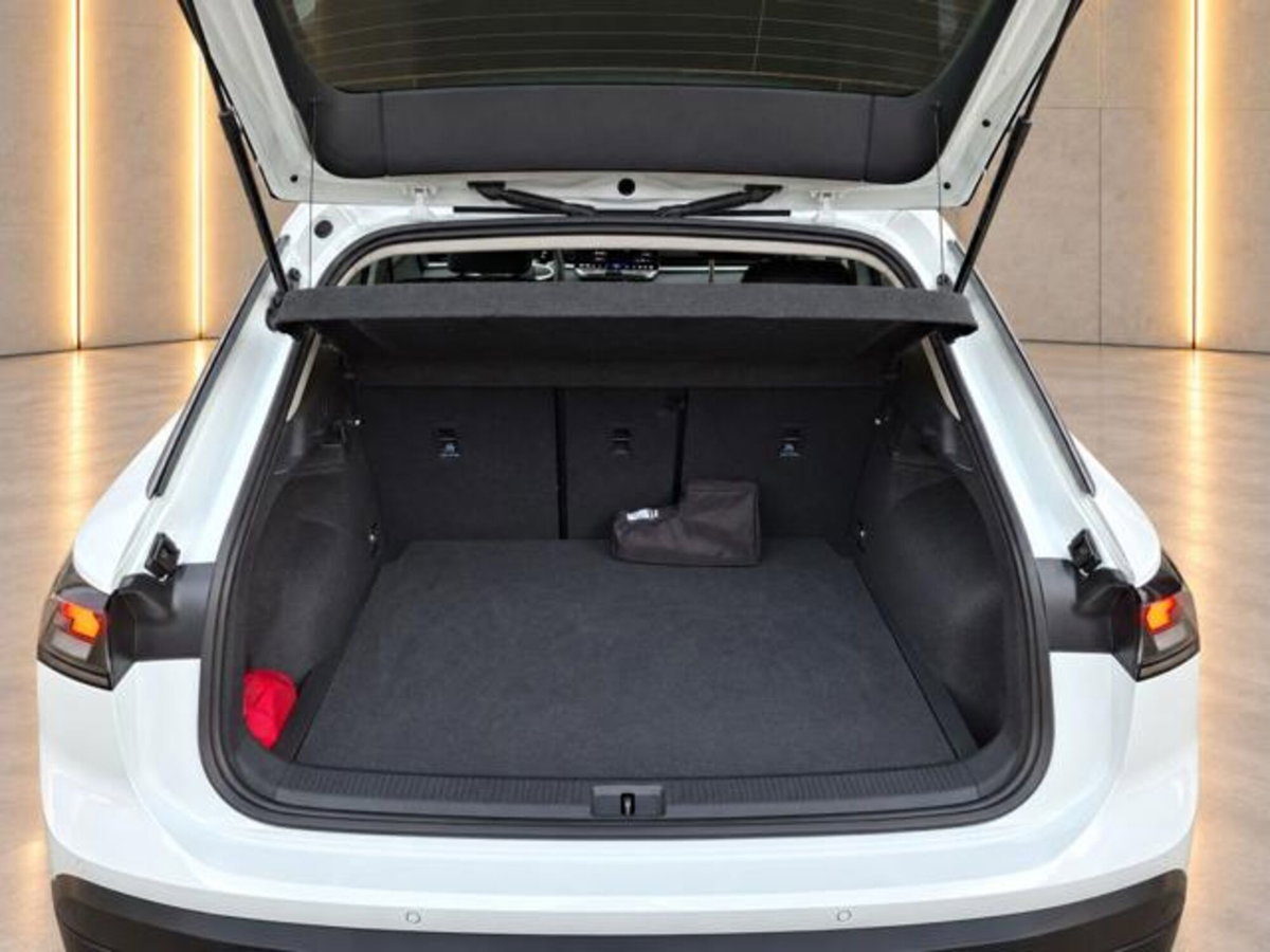 Volkswagen T-Roc 1.5 etsi Life 115cv dsg (17)