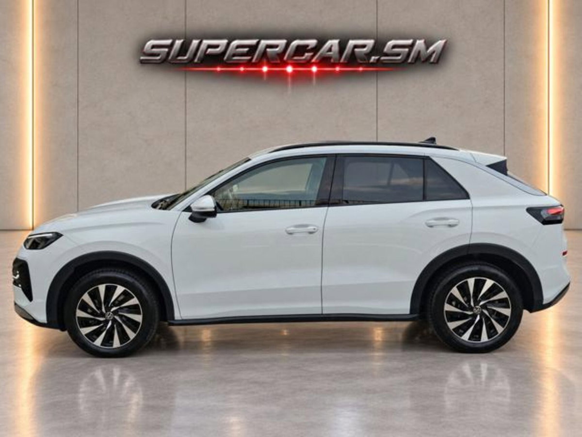 Volkswagen T-Roc 1.5 etsi Life 115cv dsg (2)