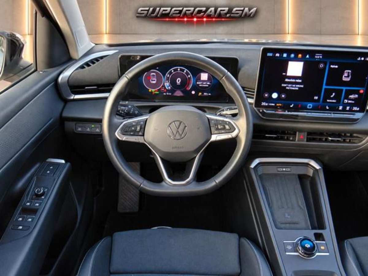 Volkswagen T-Roc 1.5 etsi Style 115cv dsg (10)