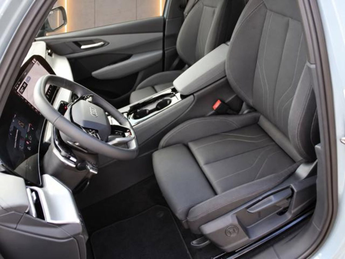 Audi Q3 Sportback 35 TDI quattro S tronic S line edition (9)