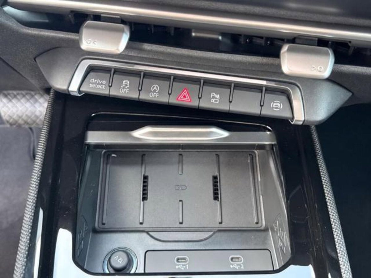 Audi Q3 Sportback 35 1.5 tfsi Business Plus (13)