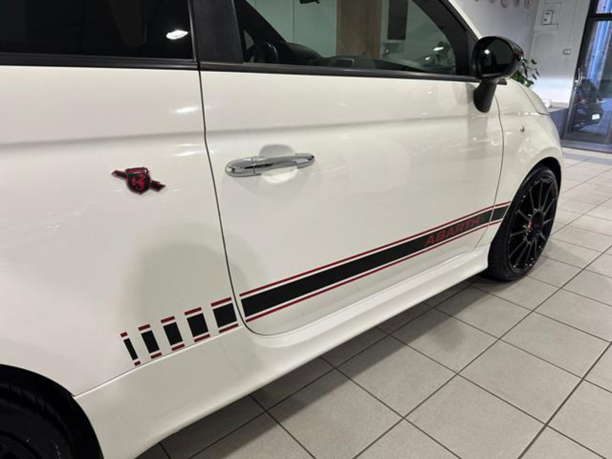 Abarth 500 1.4 Turbo T-Jet (9)