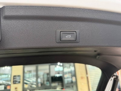 Audi Q3 Sportback 35 TDI quattro S tronic S line edition (12)