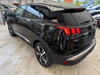 Peugeot 3008 BlueHDi 130 S&S EAT8 Allure Pack (4)