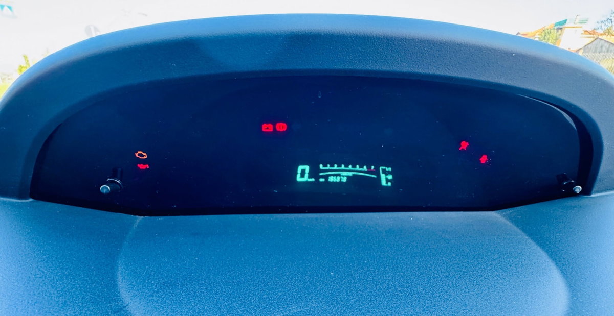 Toyota Yaris 1.3 5 porte Navi (15)