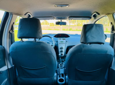 Toyota Yaris 1.3 5 porte Navi (19)