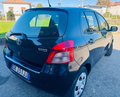 Toyota Yaris 1.3 5 porte Navi (6)