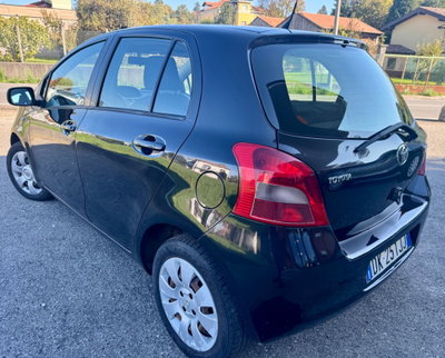 Toyota Yaris 1.3 5 porte Navi (7)