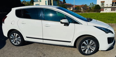 Peugeot 3008 2.0 HDi 163CV aut. Allure (4)