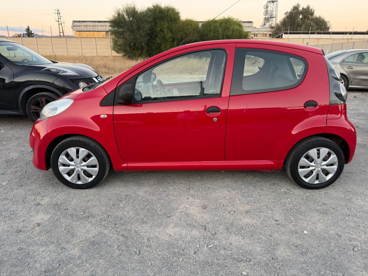 Citroen C1 1.0 5 porte Attraction (7)