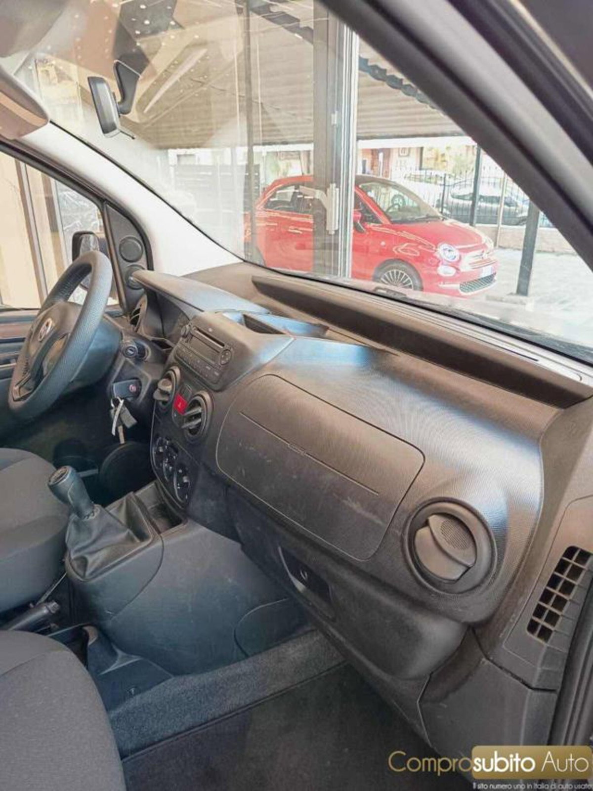 Fiat Qubo 1.3 MJT 80 CV Lounge (12)