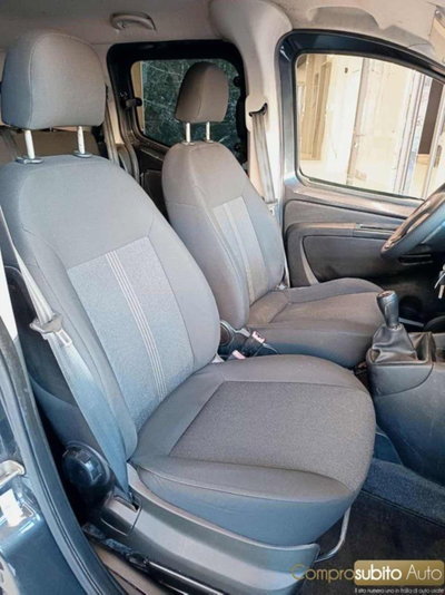 Fiat Qubo 1.3 MJT 80 CV Lounge (13)