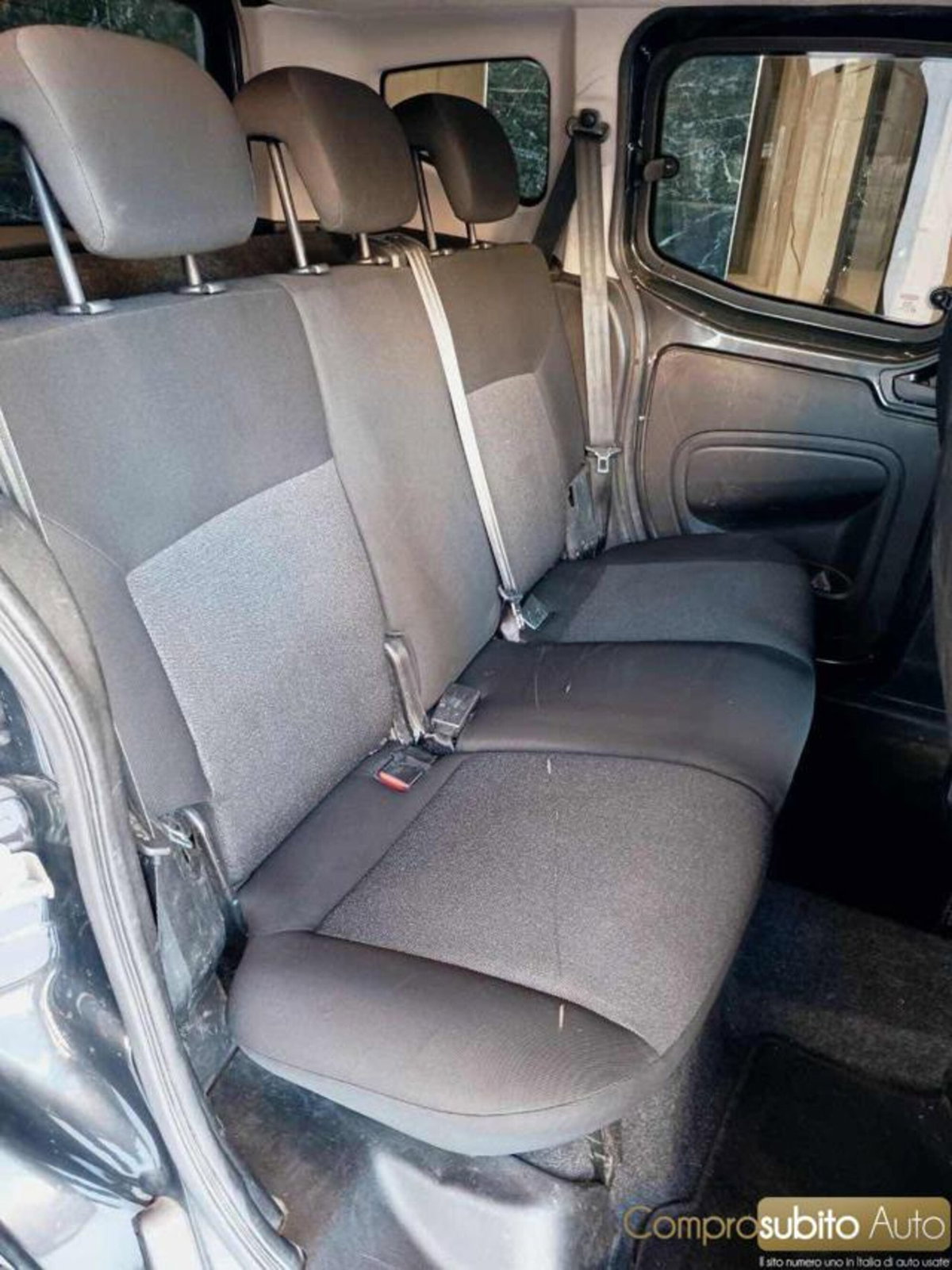 Fiat Qubo 1.3 MJT 80 CV Lounge (18)