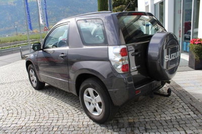 Suzuki Grand Vitara 1.9 DDiS 3 porte Evolution (3)