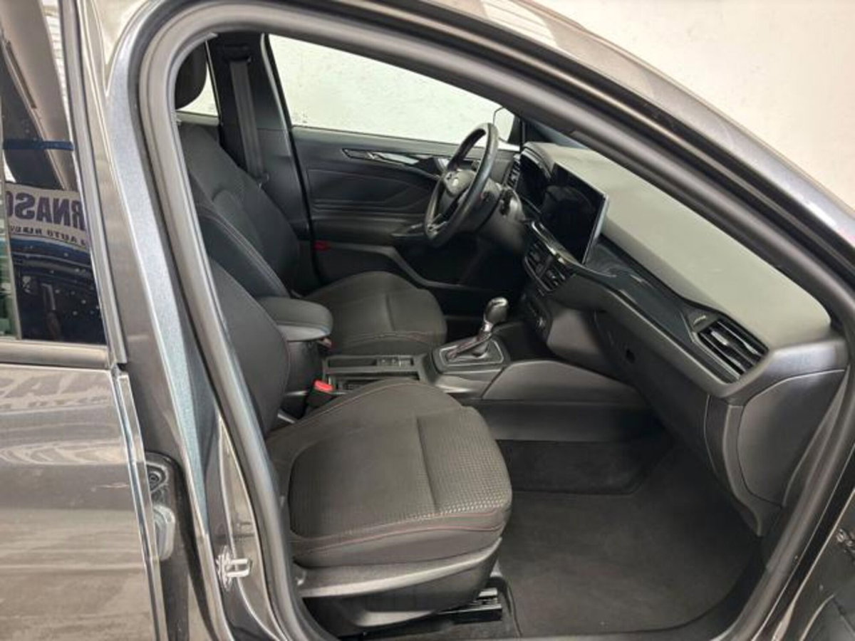 Ford Focus Station Wagon 1.0 EcoBoost Hybrid 125CV Powershift SW ST-Line Design (10)