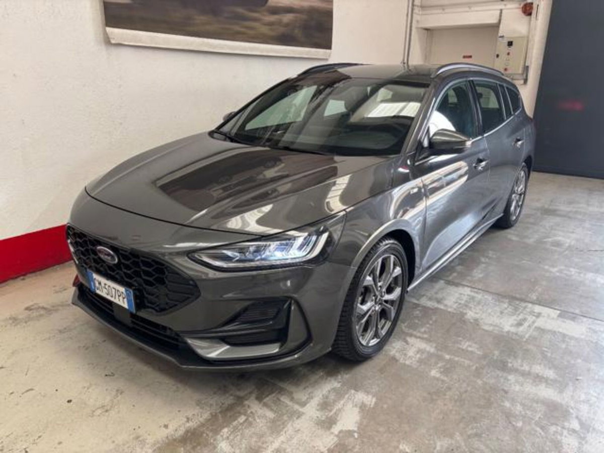 Ford Focus Station Wagon 1.0 EcoBoost Hybrid 125CV Powershift SW ST-Line Design (3)