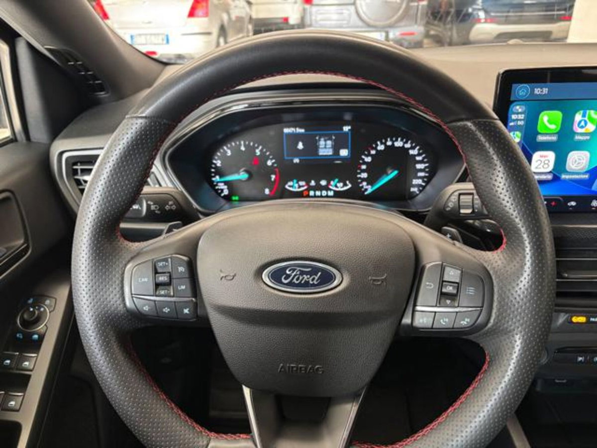 Ford Focus Station Wagon 1.0 EcoBoost Hybrid 125CV Powershift SW ST-Line Design (9)