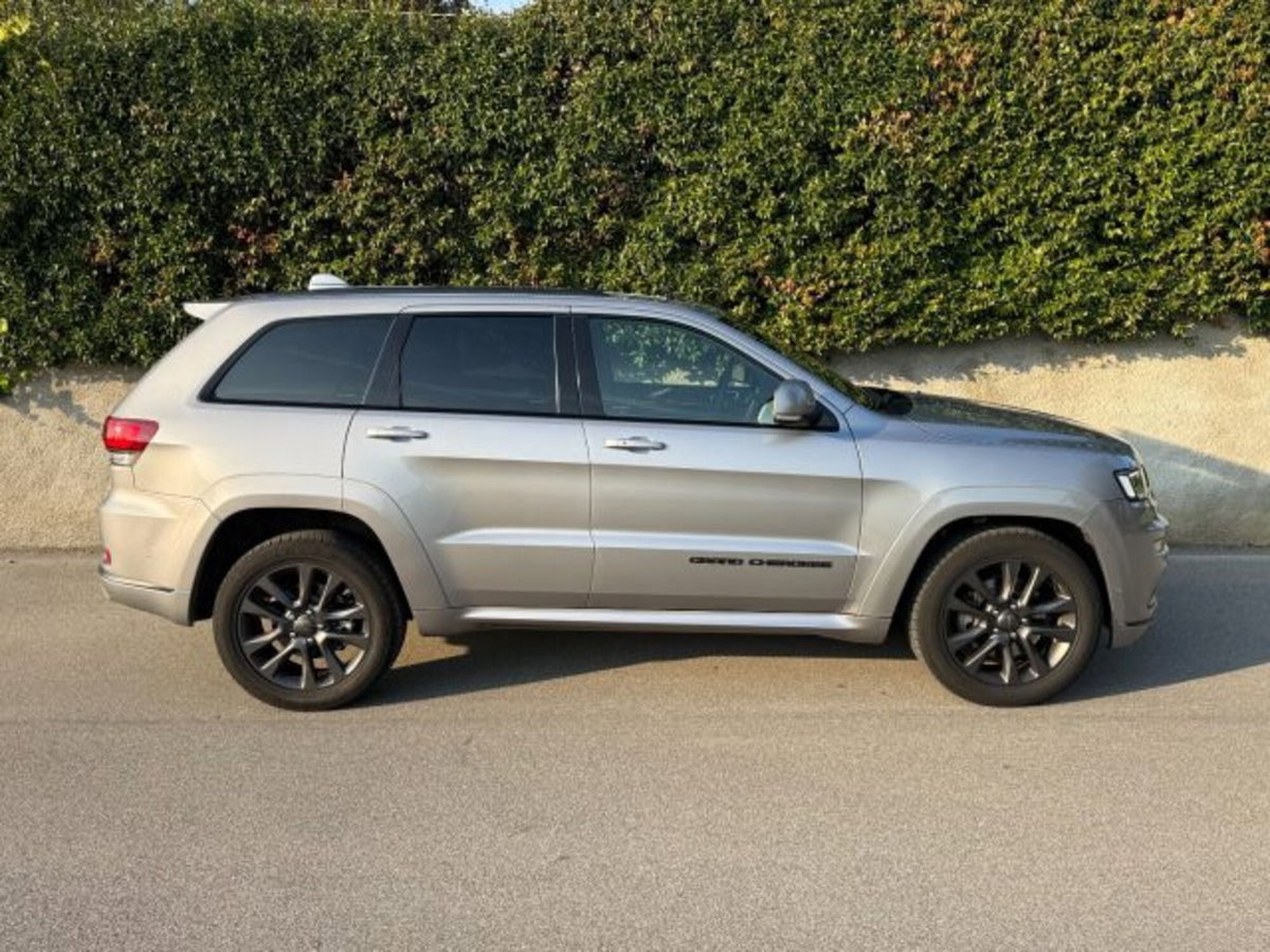 Jeep Grand Cherokee 3.0 V6 CRD 250 Multijet II S Model (12)