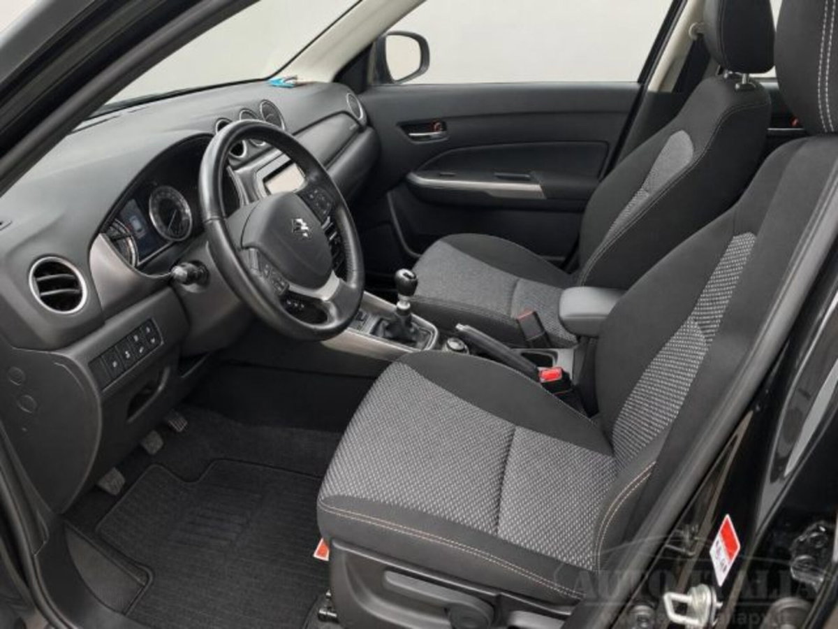 Suzuki Vitara 1.4 Hybrid 4WD AllGrip Easy Top (12)