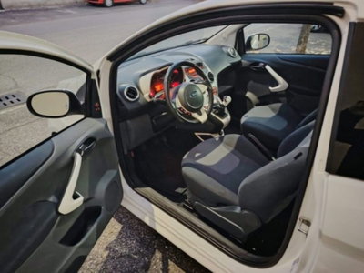 Ford Ka 1.2 8V 69CV Titanium (10)