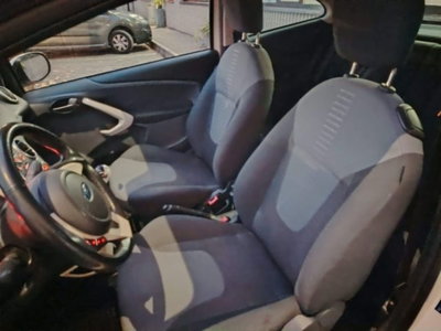 Ford Ka 1.2 8V 69CV Titanium (12)