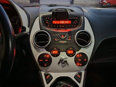 Ford Ka 1.2 8V 69CV Titanium (14)