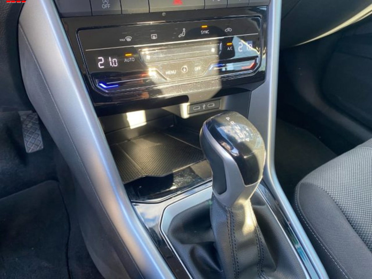 Volkswagen T-Roc 1.5 tsi Life dsg (11)