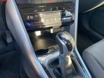 Volkswagen T-Roc 1.5 tsi Life dsg (11)