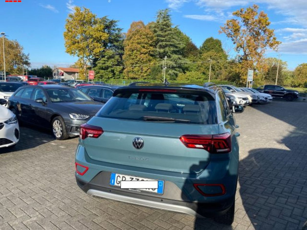 Volkswagen T-Roc 1.5 tsi Life dsg (4)