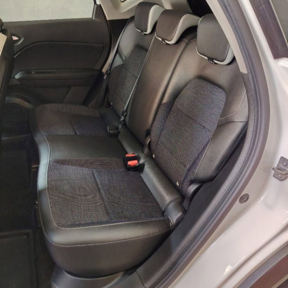 Renault Captur TCe 100 CV GPL FAP Intens (5)
