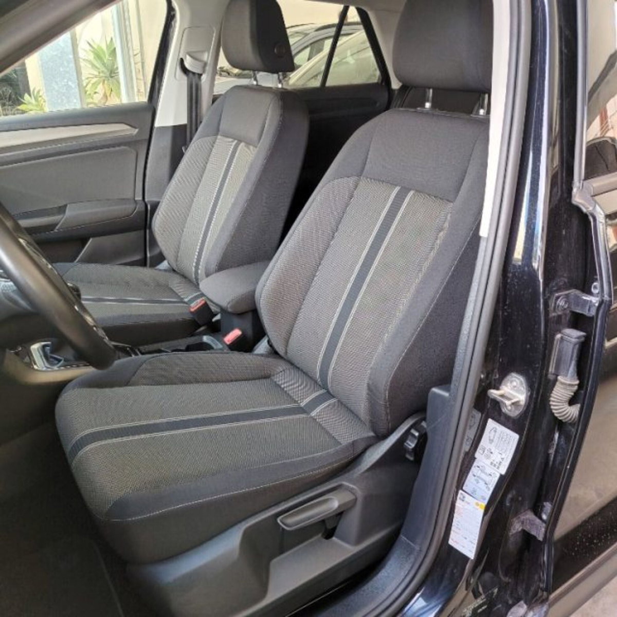 Volkswagen T-Roc 1.0 TSI R-Line (4)