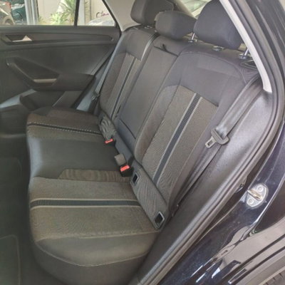 Volkswagen T-Roc 1.0 TSI R-Line (5)