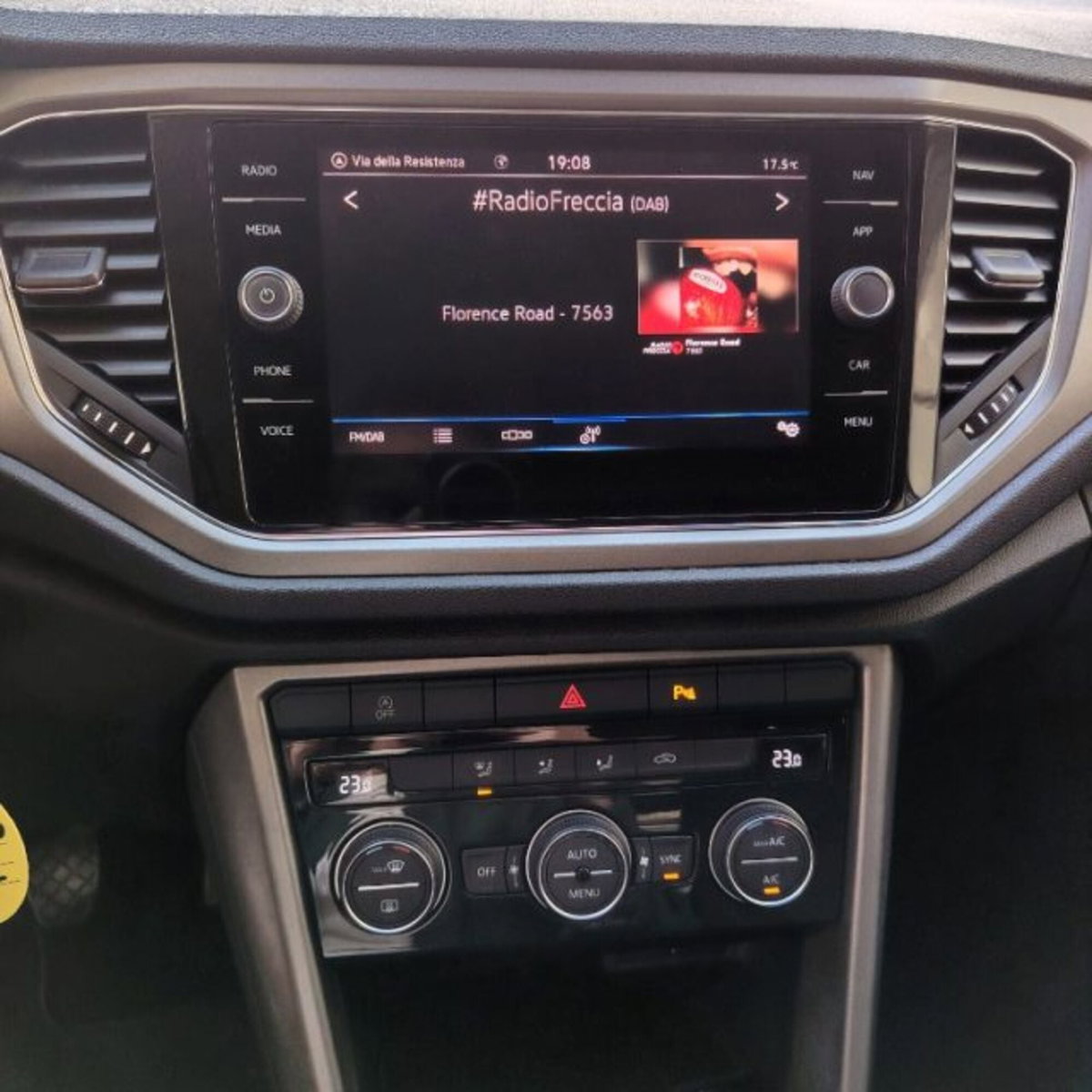 Volkswagen T-Roc 1.0 TSI R-Line (7)