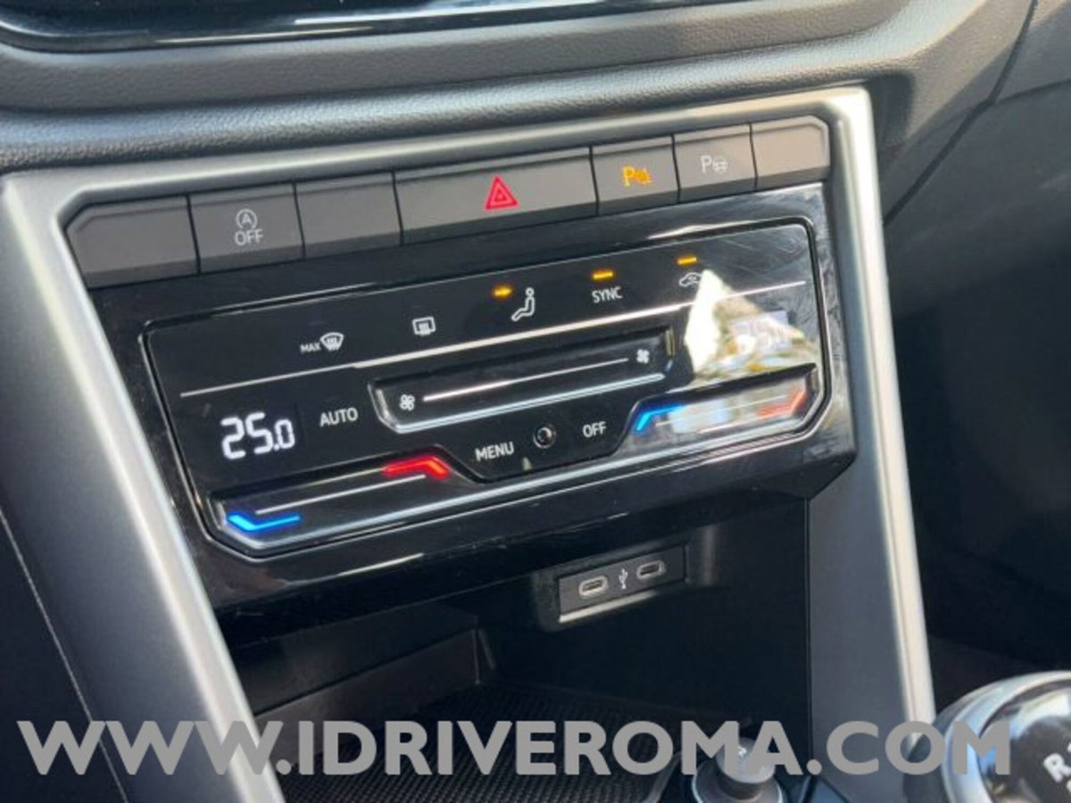 Volkswagen T-Roc 1.0 tsi Sport (14)
