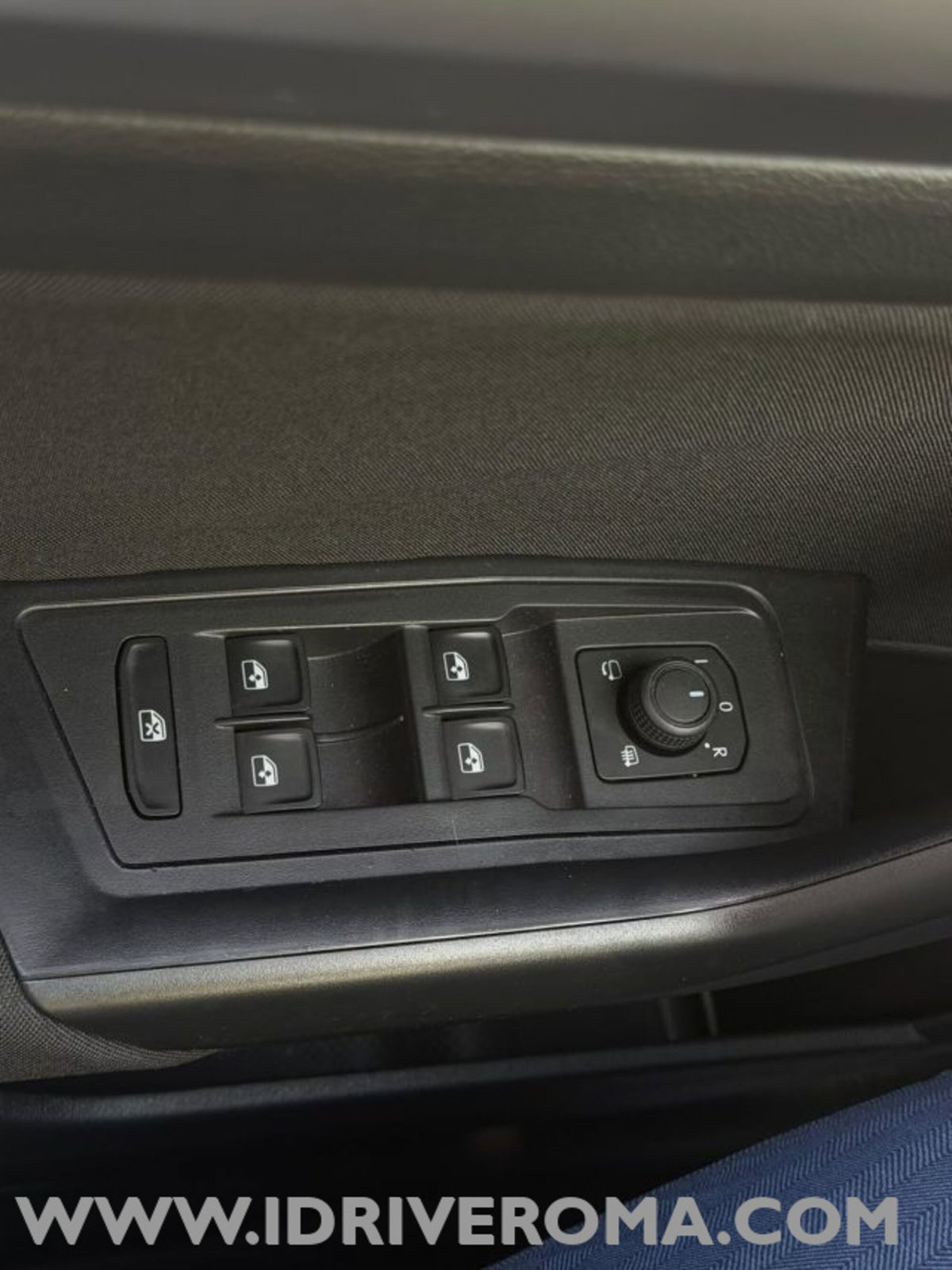Volkswagen T-Roc 1.0 tsi Sport (20)