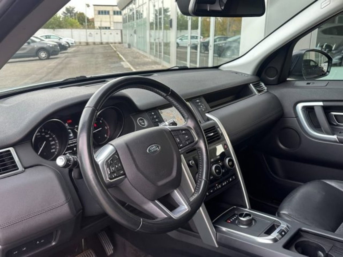 Land Rover Discovery Sport 2.0 TD4 150 CV SE (11)