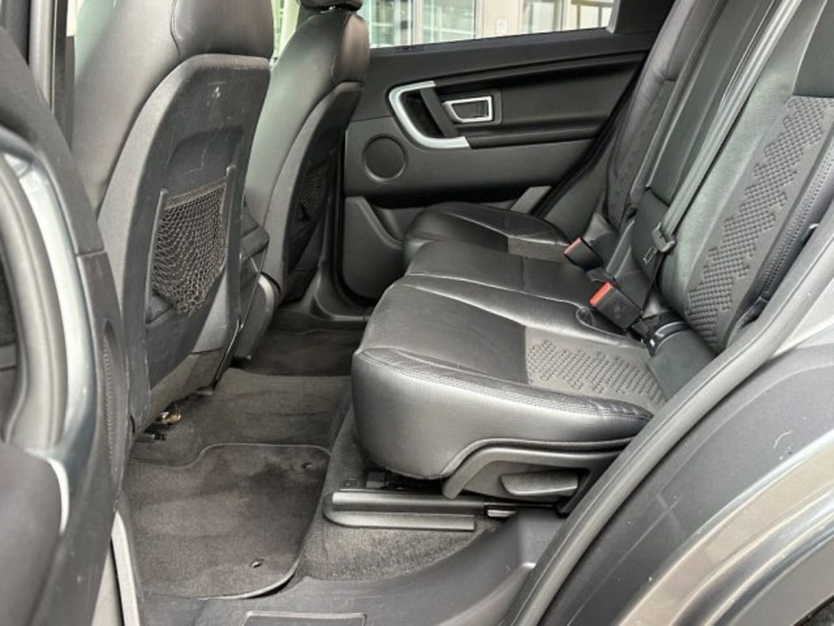 Land Rover Discovery Sport 2.0 TD4 150 CV SE (15)