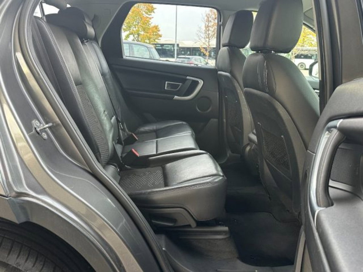 Land Rover Discovery Sport 2.0 TD4 150 CV SE (16)