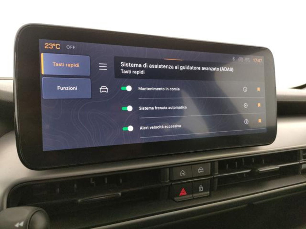Jeep Avenger 1.2 turbo Altitude fwd 100cv (12)